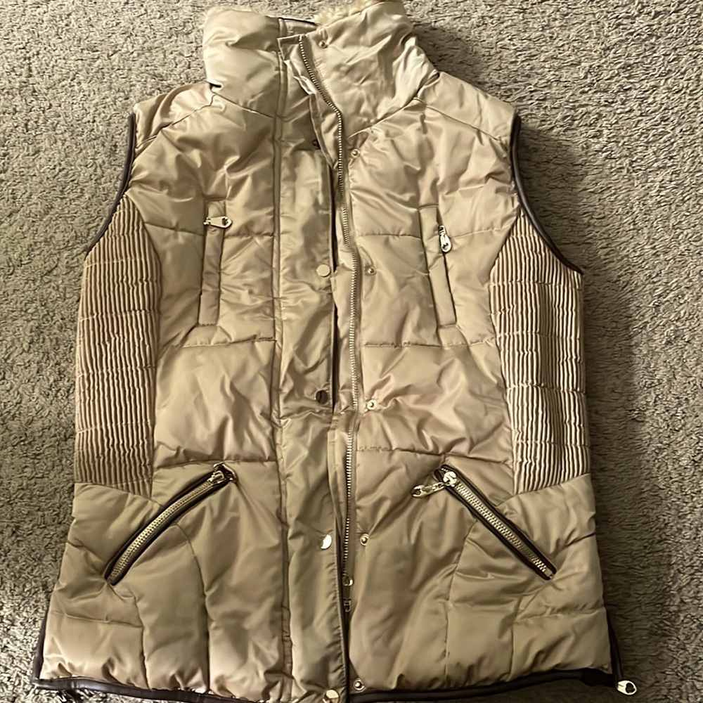 Stylish warm vest in tan